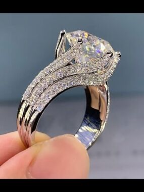 Elegant White Gold Finish Solitaire Engagement Ring with Clear Crystal